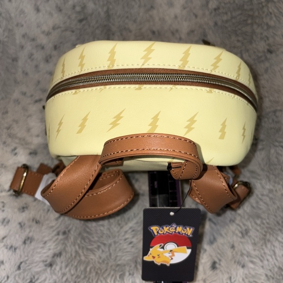 Loungefly Pokémon Pikachu ThunderBolt NWT - Picture 5 of 8